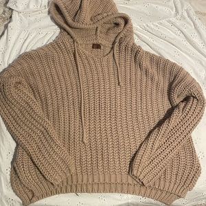 Cropped knit sweater size L